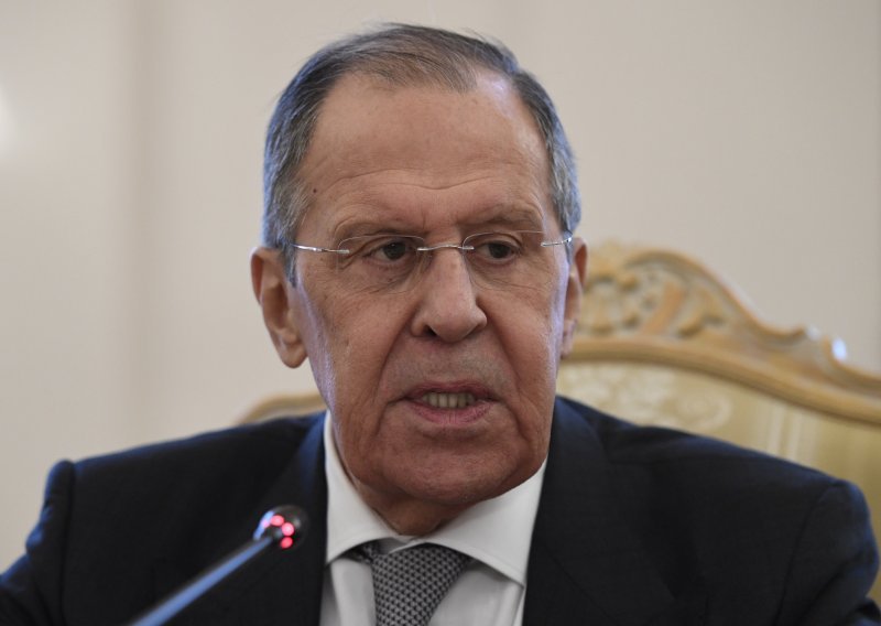 Lavrov: Rusija neće pauzirati vojnu operaciju u Ukrajini radi mirovnih pregovora