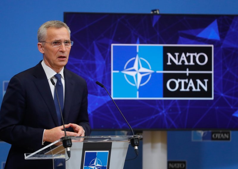 NATO će pojačati pomoć Ukrajini, koja traži da to bude što prije