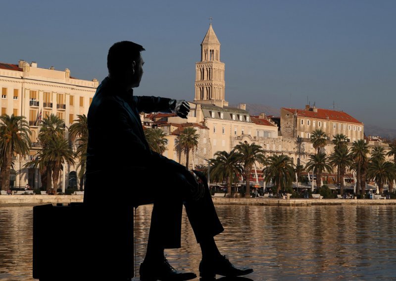 Čujem da Split ima osam dana za novog povjerenika. Znam jednoga koji tu priliku čeka već 26 godina!