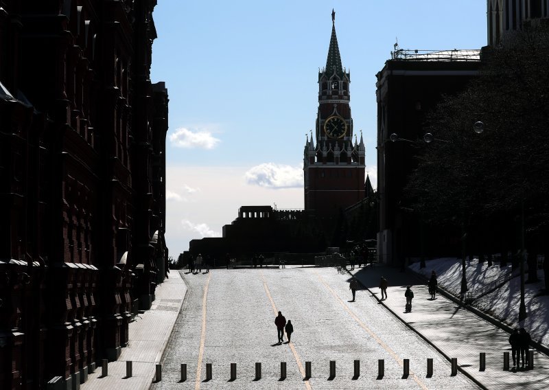 Rusija protjerala 34 francuska diplomata, Pariz osudio