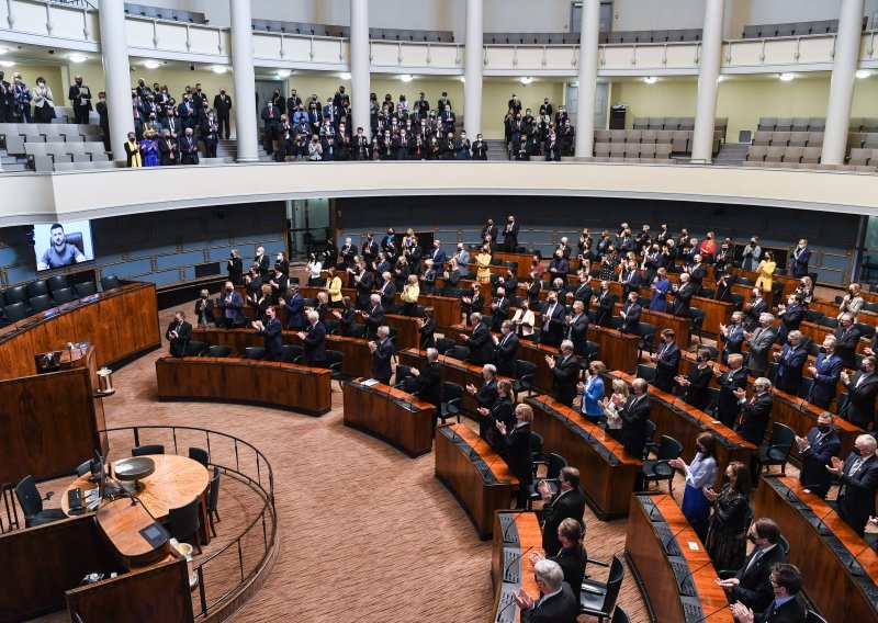 Hakirane finske vladine web stranice dok se Zelenskij obraćao parlamentu