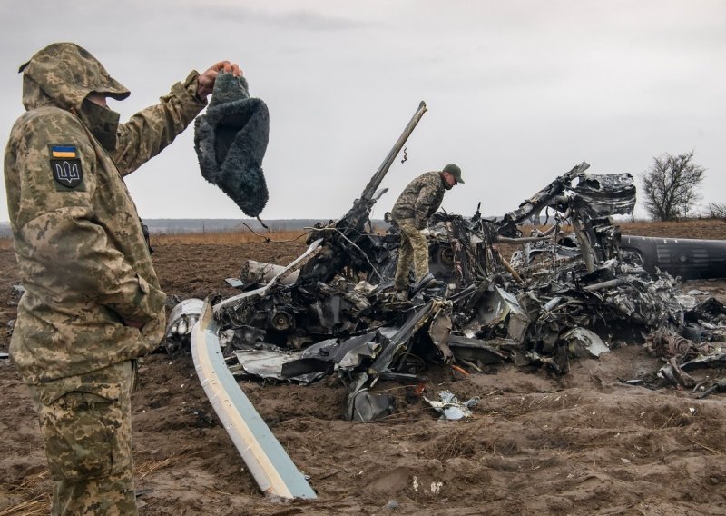 Britanci optužuju: Rusi nastavljaju koristiti improvizirane eksplozivne naprave