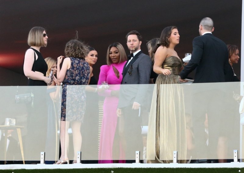 Slavna lica i američki milijunaši na okupu: Tko je sve bio na vjenčanju Brooklyna Beckhama i Nicole Peltz