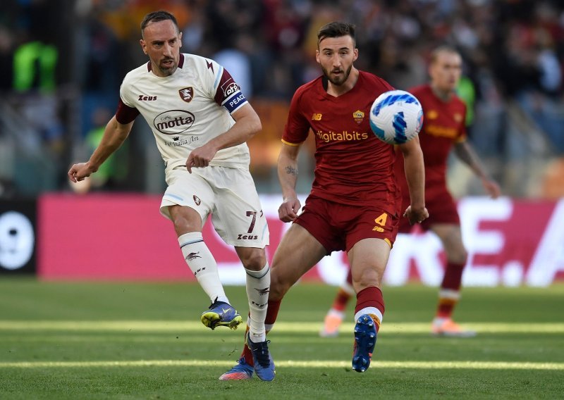 [FOTO] Roma je u samo četiri minute preokrenula utakmicu i spasila se blamaže protiv najlošije momčadi Serie A