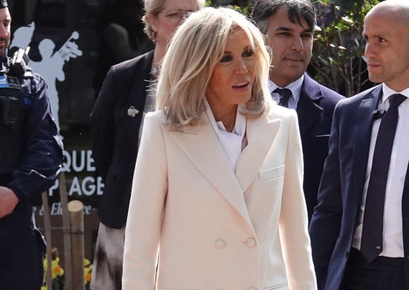 Vrhunska poslovna elegancija Brigitte Macron: Modni minimalizam kojim nikad ne možete pogriješiti