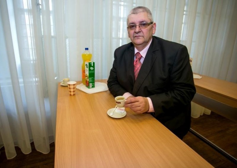 'Hasanbegovića napadaju jer je prvi počeo s reformama'