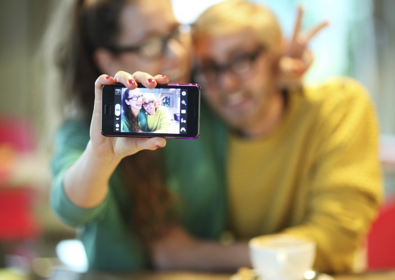 10 selfieja od kojih će vam se zavrtjeti u glavi