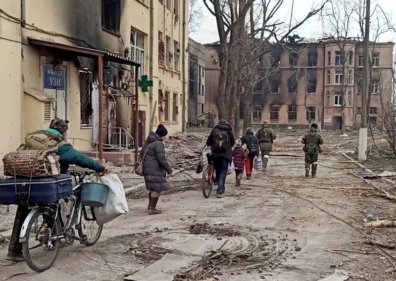 Amerikanci tvrde: Lučki grad Mariupolj još odolijeva, Rusi šalju pojačanja u Ukrajinu
