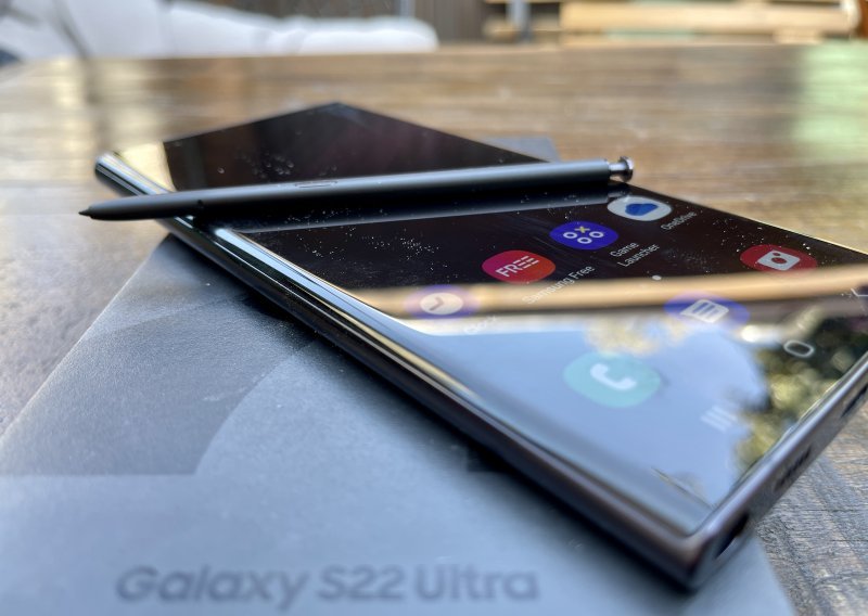 [FOTO] Najmoćniji Galaxy, ovaj put s olovkom - isprobali smo Samsungov S22 Ultra