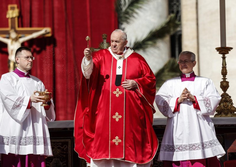 Ukrajinci ne žele Ruse u procesiji pape Franje na Veliki petak