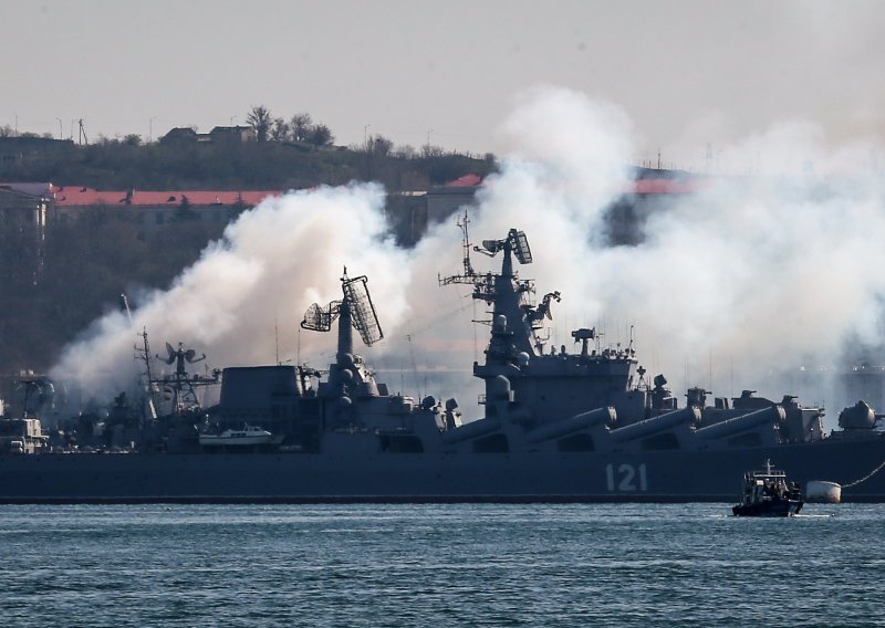 Potonuo ponos ruske Crnomorske flote: Raketna krstarica Moskva je na dnu mora