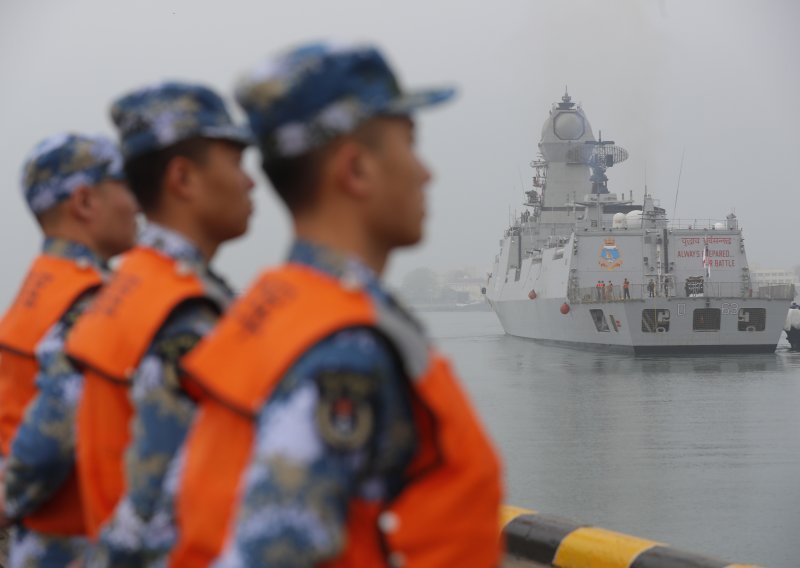 Oštra osuda kineskih vojnih vježbi: 'Neodgovoran stav velike zemlje'