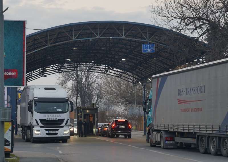Preko desetak graničnih prijelaza između BiH i RH moći će prelaziti svi putnici