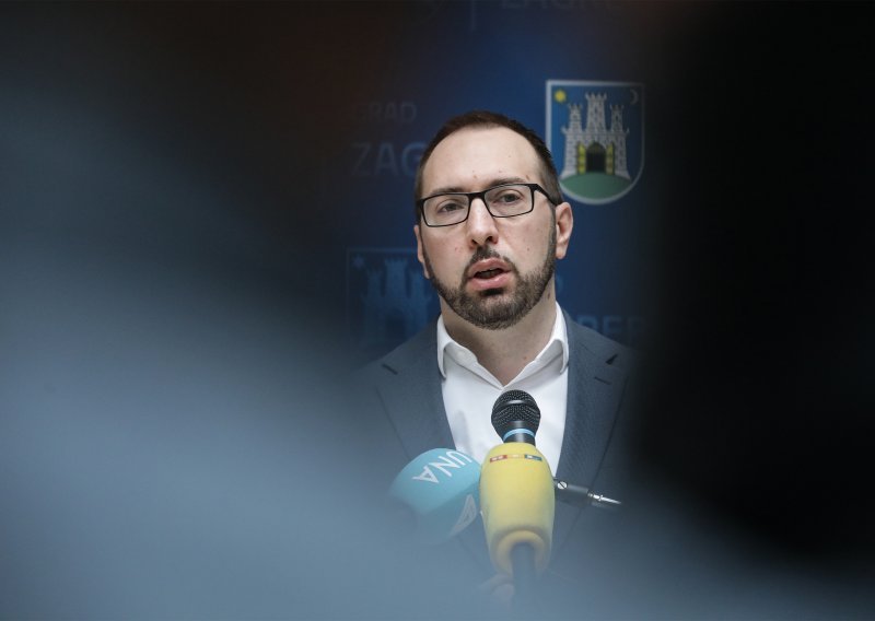 Tomašević: 'Očekujem da se pobačaji u gradskoj bolnici Sveti Duh mogu obavljati'
