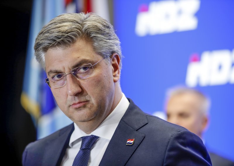 [FOTO/VIDEO] Plenković o rekonstrukciji Vlade: Što je žurno? Kad odlučim, javit ću vam