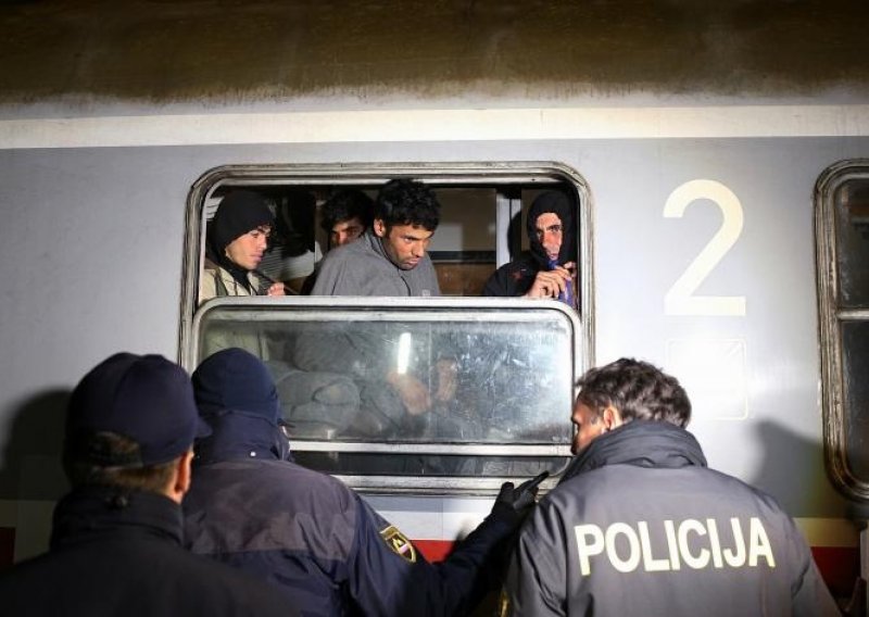 U Sloveniju ušlo 2.700 izbjeglica, nitko nije zatražio azil