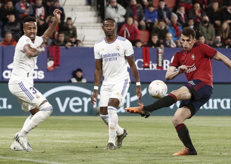 Ante Budimir protiv Reala zabio petu utakmicu u nizu, ali to nije bilo dovoljno iako je Karim Benzema zapucao čak dva penala