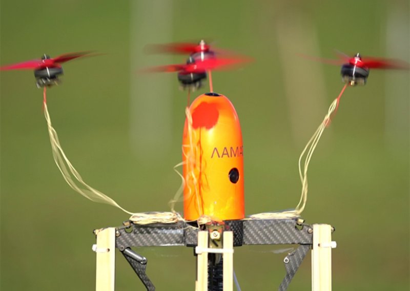 [VIDEO] Požrtvovni presretač: Ovaj neobičan dron koristi vlastite rotore kako bi ulovio druge male letjelice