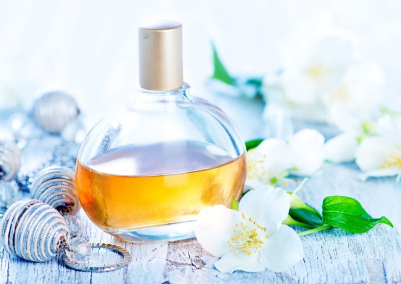 Neodoljivi ljetni parfemi: Ovih pet mirisa osvojit će vas svježinom i cvjetnim notama