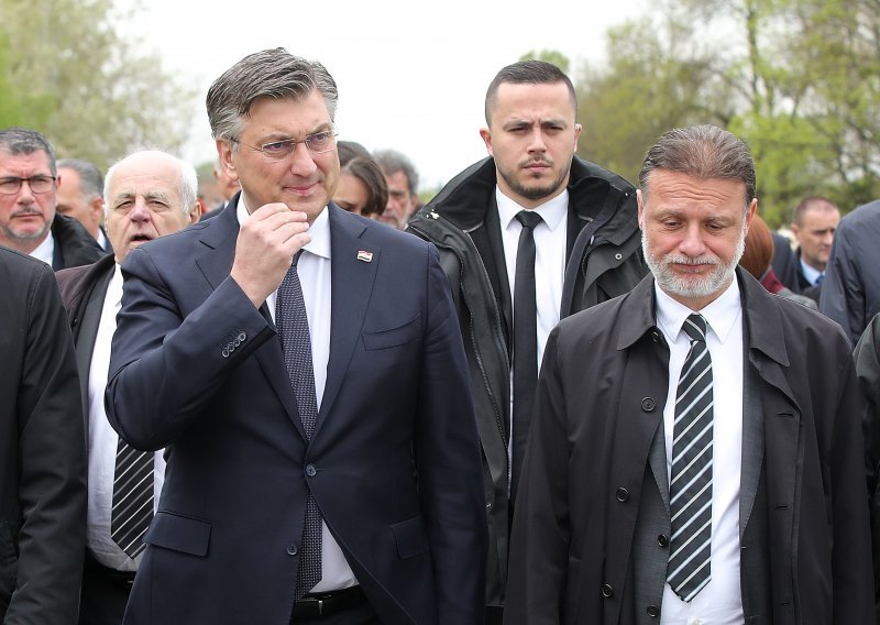 Plenković: 'Milanovićeve izjave u Jasenovcu su besprizorne. Pokidao je sve mostove'