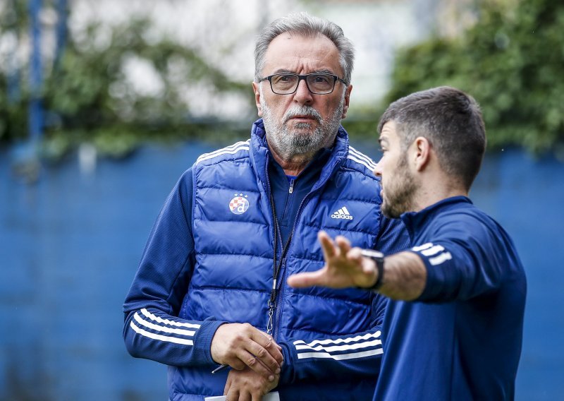 [FOTO] Ante Čačić odradio prvi trening s Dinamom; u nedjelju ga čeka teži posao nego je mislio, a jedan igrač mu je najveća briga