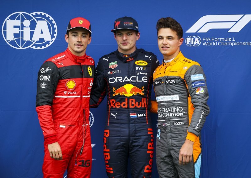 Max Verstappen najbrži u kvalifikacijama, a iza njega Charles Leclerc; pogledajte kako je bolid Carlosa Sainza završio u zidu