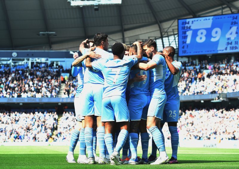 [FOTO] Manchester City pregazio Watford i pobjegao Liverpoolu, a Gabriel Jesus odigrao utakmicu života