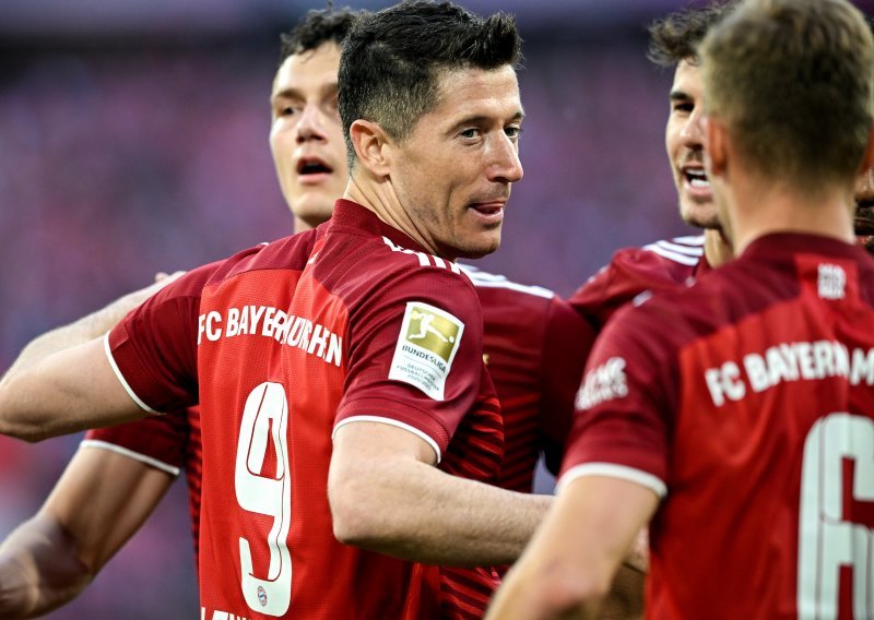[FOTO] Bayern na najslađi mogući način došao do desete titule njemačkog prvaka zaredom i to tri kola prije kraja