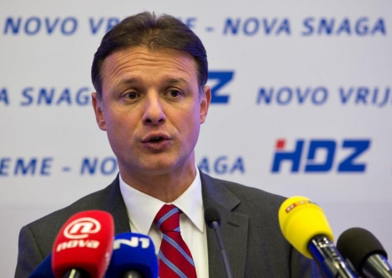 HDZ: Evo zašto nam je predsjednica uplatila novac