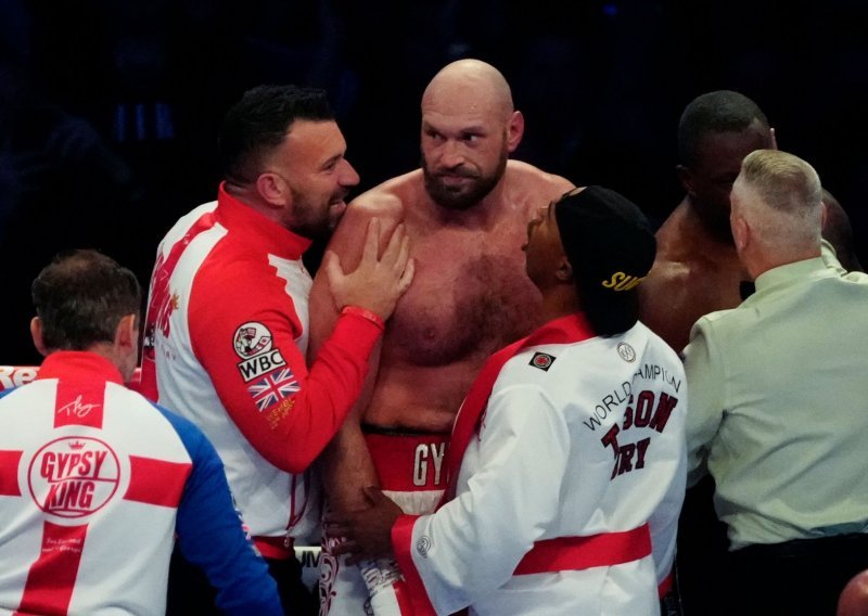 Tyson Fury je opet imao neobičan govor; poslije meča se dotakao Isusa Krista, supruge, a zatim je razočarao milijunsku vojsku obožavatelja