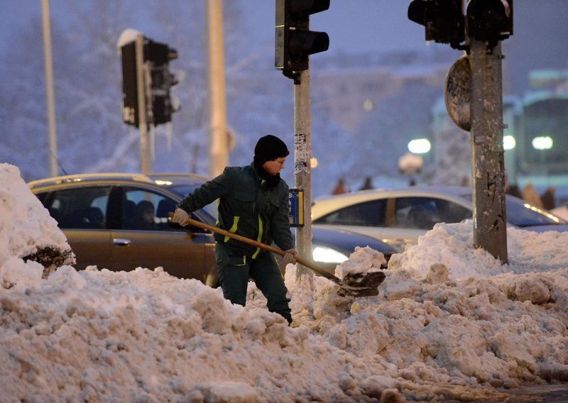 Zbog snijega ZG parking gubi dnevno 300.000 kuna