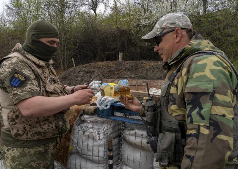Kijev: Odbijeni su ruski napadi na istoku Ukrajine