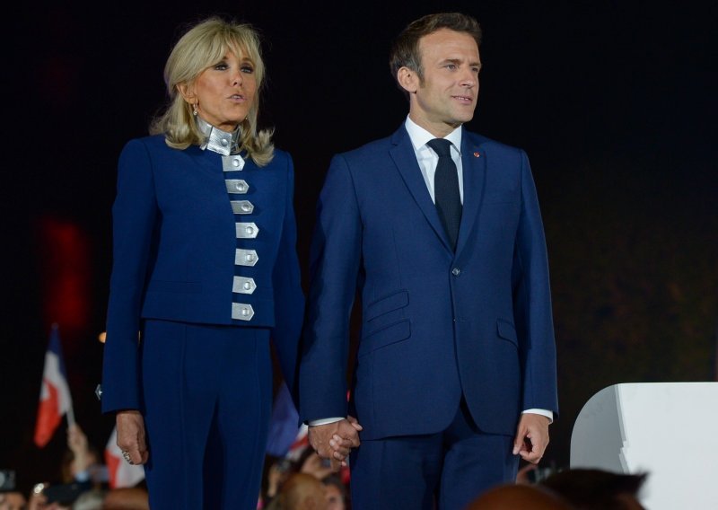 Stajlinzi Brigitte Macron kriju važnu poruku: Francuska prva dama bira Louis Vuitton iz jako dobrog razloga