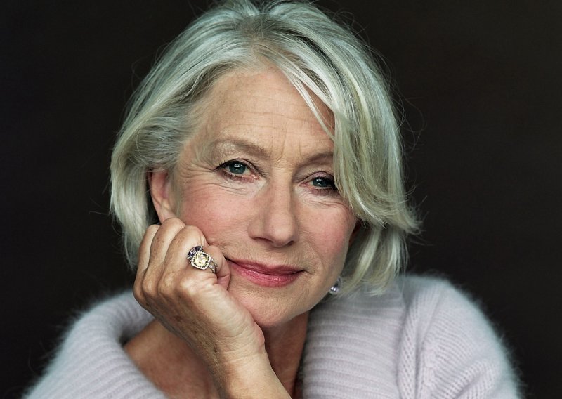 Helen Mirren upravo je proglašena najljepšom ženom svijeta, a evo kako je nekad izgledala