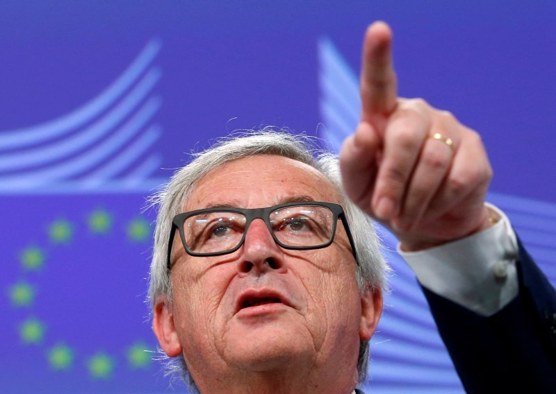 Juncker: 'Turci, možete putovati tek kad prestanete s progonima'