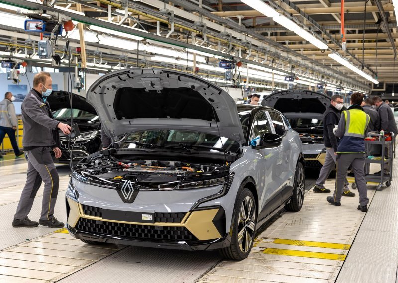 [FOTO/VIDEO] Utjecaj na okoliš: Renault Mégane E-TECH Electric utire put mobilnosti bez ugljika