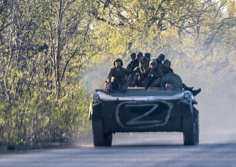 Rusija gomila rezervne snage iz cijele zemlje u blizinu Ukrajine