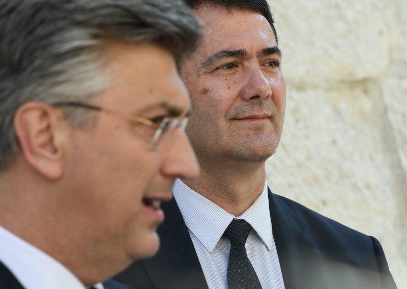 Plenković dao podršku Đogašu: Krivci za prijevremene izbore trebaju odgovarati