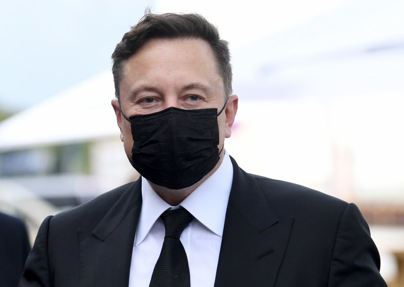 Musk o zabrani Trumpa na Twitteru: To je moralno pogrešno i jednostavno glupo, poništit ću blokadu