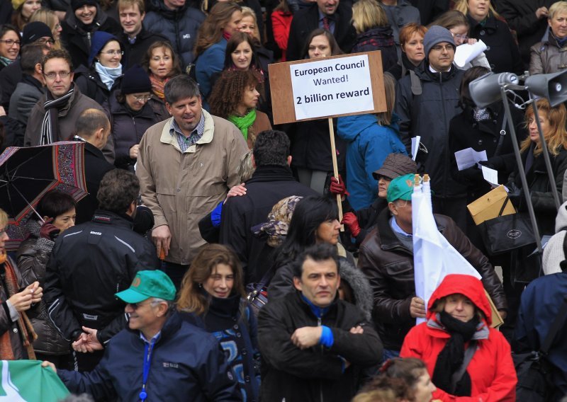 Činovnici EU-a pripremaju masovni štrajk