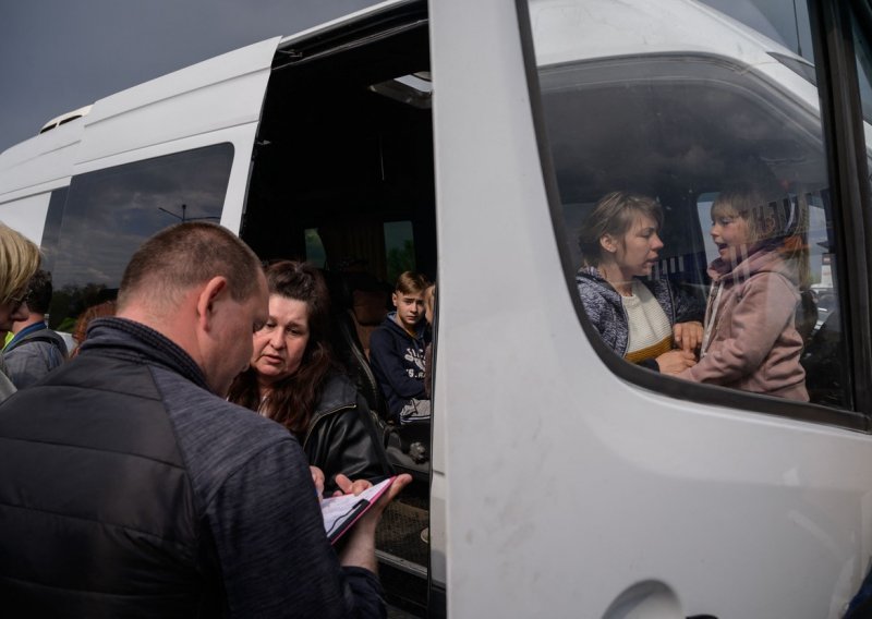U Sloveniju stigla siročad iz Ukrajine