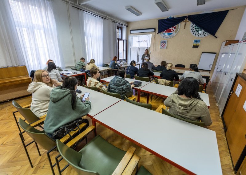 Zagrebačka banka nudi plaćenu praksu studentima iz Ukrajine