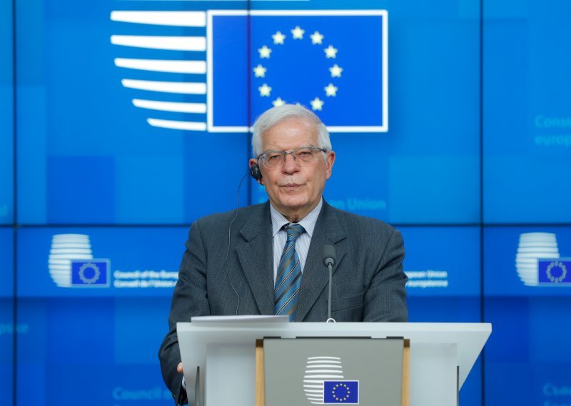 Borrell: EU bi trebao zaplijeniti ruske rezerve za obnovu Ukrajine