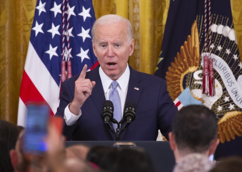 Biden kaže da će braniti 'fundamentalno' pravo na abortus