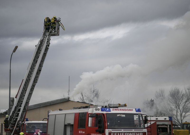 Eksplozija u kemijskoj tvrtki u Austriji: Pola zgrade je razneseno, jedna osoba poginula