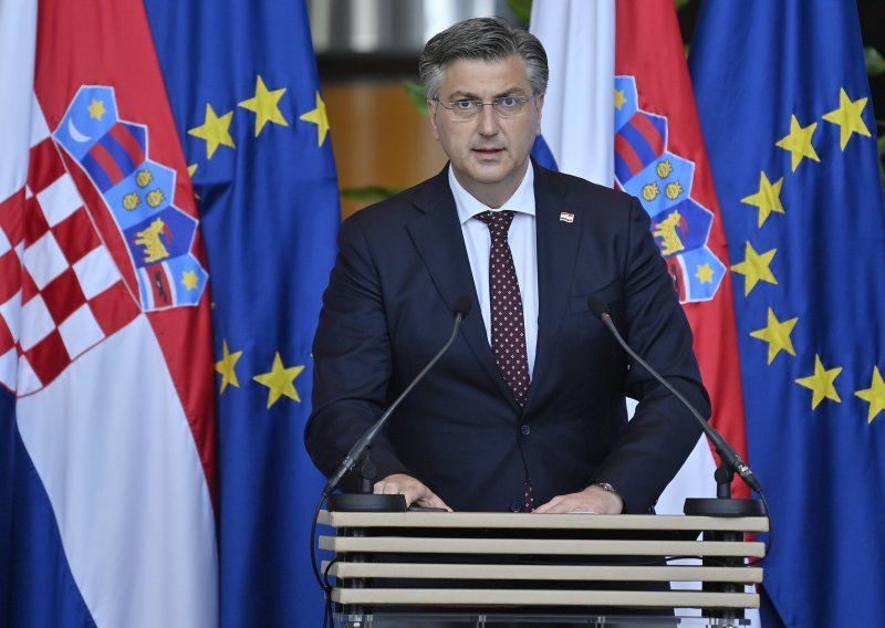 [VIDEO] Plenković o izmjeni temeljnog ugovora EU-a: Treba stati na loptu