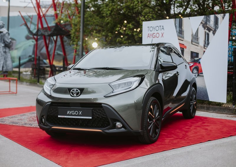 [FOTO/VIDEO] Toyota Aygo X je stigao: Veliki urbani crossover u malom pakiranju