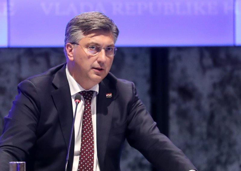 Plenković: Povjerenje kreditnih agencija pokazuje da je Hrvatska i dalje na dobrom putu