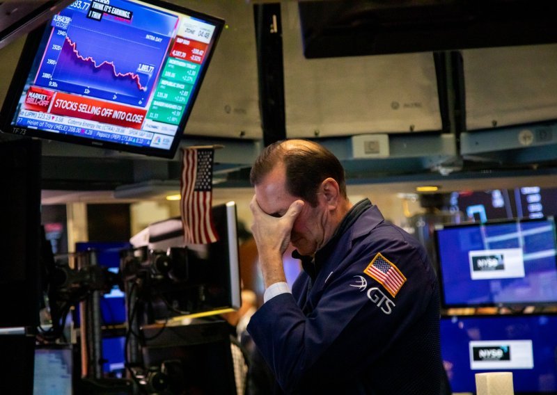 Najslabiji kolovoz na Wall Streetu u posljednjih sedam godina, ulagači u strahu, čeka se novo povećanje kamatnih stopa