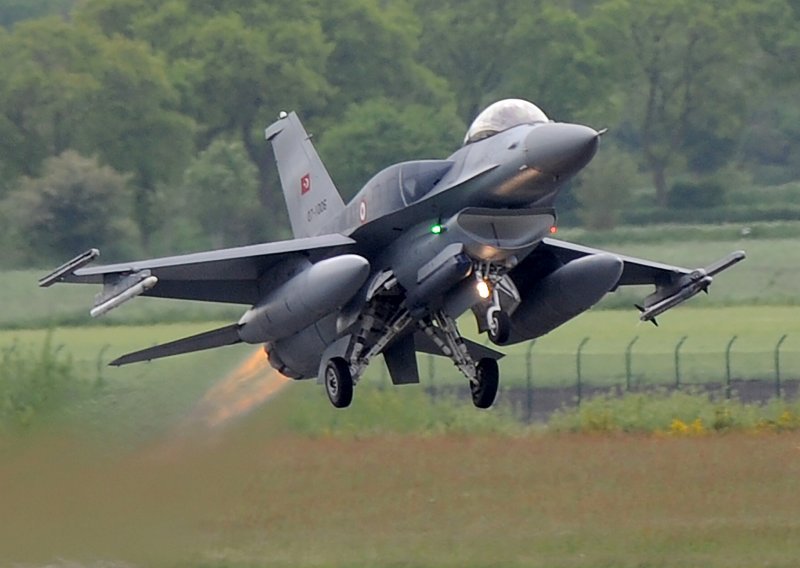 [VIDEO/FOTO] Turska nakon 'flerta' s Rusijom ponovno zadobiva američko povjerenje, a evo kakve avione bi mogla dobiti zauzvrat